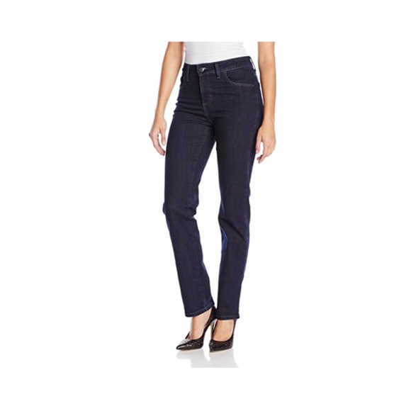 Lee Classic Fit Straight Leg Jean